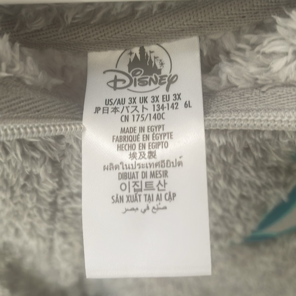 Disneyland Sweatshirt 🏰 - Picture 5 of 6